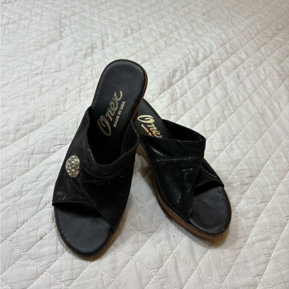 Onex Black Mules with Sparkling Detail